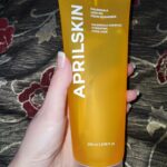 Гель для вмивання з екстрактом календули Aprilskin Real Calendula Low pH Foam Cleanser