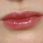 Глянцевий тінт для губ з мікроголками UNLEASHIA Sisua Berry Shot Lip Tint