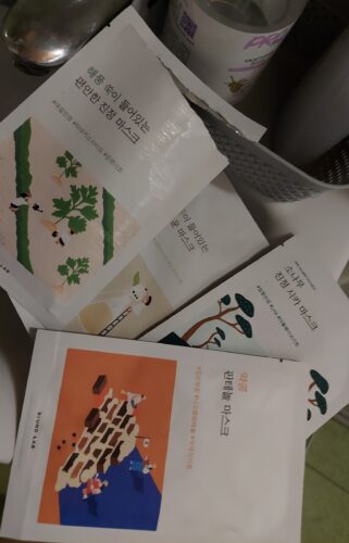 Заспокійлива маска ROUND LAB Mugwort Calming Mask Sheet photo review