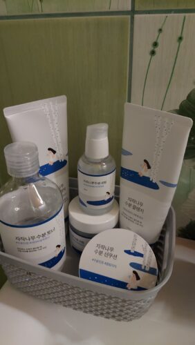 Ніжний гель для вмивання Round Lab Birch Juice Moisturizing Cleanser photo review