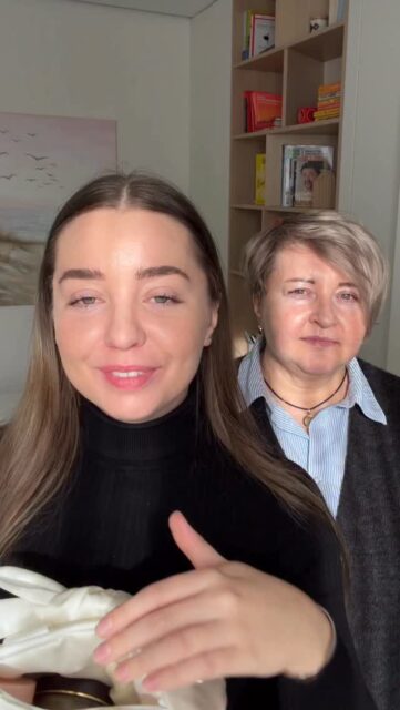 Продовжуємо формувати wish-list до Чорної пʼятниці🖤

І не забуваємо про вікову шкіру! Вже друга частина серії відео з @anastasia.naum та її мамою @snizhana.nikitiuk.

Герої дня 👇
💫 Abib PDRN Collagen Overnight Mask Firming Jelly — це  нічна маска для пружності шкіри, яка дасть вааау-результат саме віковій шкірі!
💫 Dr. Melaxin Dubai Peptide Clay Mask — глиняна маска з пептидами, не просто очищує, але й наповнює шкіру. 

Який бренд на знижках чекаєте найбільше? Пишіть у коментарях 👀