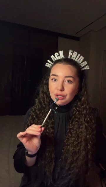 Шкіра тіла теж хоче любові 🫶 
І ми знаємо, як подарувати той самий релакс!

✨ Tree Hut — легендарні скраби та баттери. Ніжні, насичуючі, але не жирні — мастхев для шовкової шкіри 💛
✨ La Sultane de Saba — SPA-ефект у ванній. Серія Аюверда — це любов 😍 А якщо хочеться легше — обирайте цитрус чи зелений чай.
✨ SALT & STONE — натуральні унісекс-дезодоранти, які підкорили пів світу. І не дарма!
✨ Marbert — ароматні гелі для душу, що дарують справжнє задоволення та комфорт шкірі 🫧

На всі ці бʼюті-скарби діють знижки 🖤 Тож саме час потішити себе!

Шукайте вигоду на ALL-FACE.COM.UA або завітайте у наші простори:
📍 Київ — вул. Шота Руставелі, 34
📍 Одеса — вул. Рішельєвська, 13