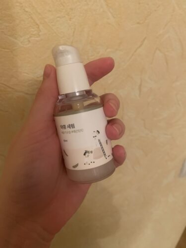 Поживний серум з екстрактом чорних соєвих бобів Round Lab Soybean Serum photo review
