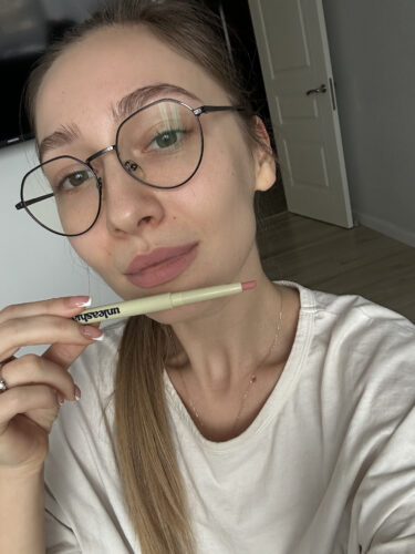 Олівець для губ UNLEASHIA Oh Happy Day Lip Pencil photo review