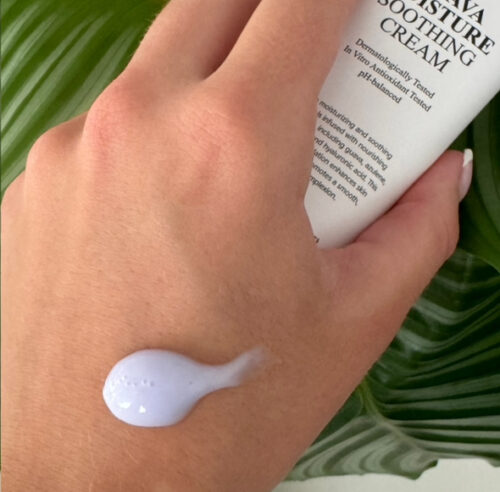 Заспокійливий крем з гуавою та азуленом Benton Guava Moisture Soothing Cream photo review