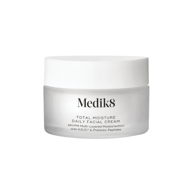 Зволожувальний та відновлювальний крем Medik8 Total Moisture Daily